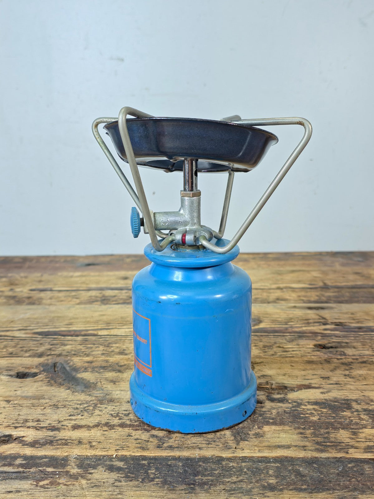 Vintage Camping Gaz “Super Bleuet” Portable Gas Stove – 1970s–80s, France