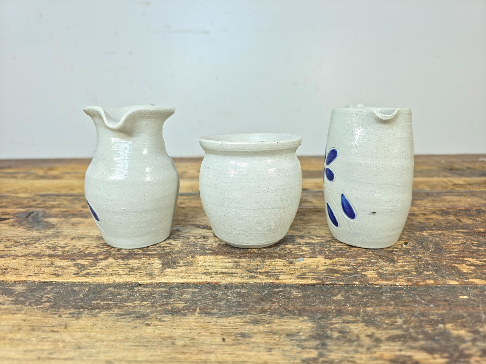 NOS Williamsburg Pottery Salt Glaze Mini Pitcher Pot Set of 3
