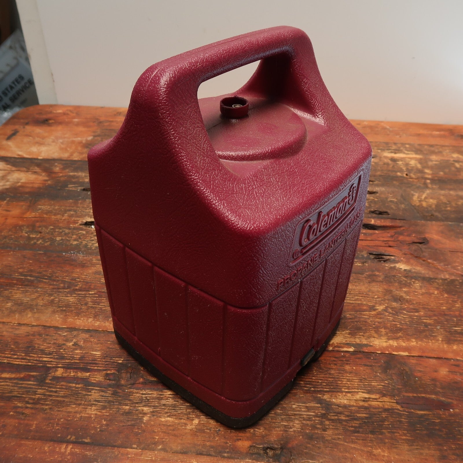 Century Double Mantle Lantern Model 7210 With Coleman Propane Lantern Case