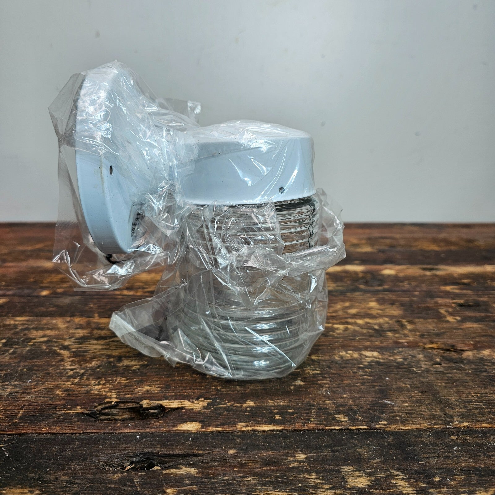 Hampton Bay 252-552 Outdoor Wall Light Fixture Jar Style White