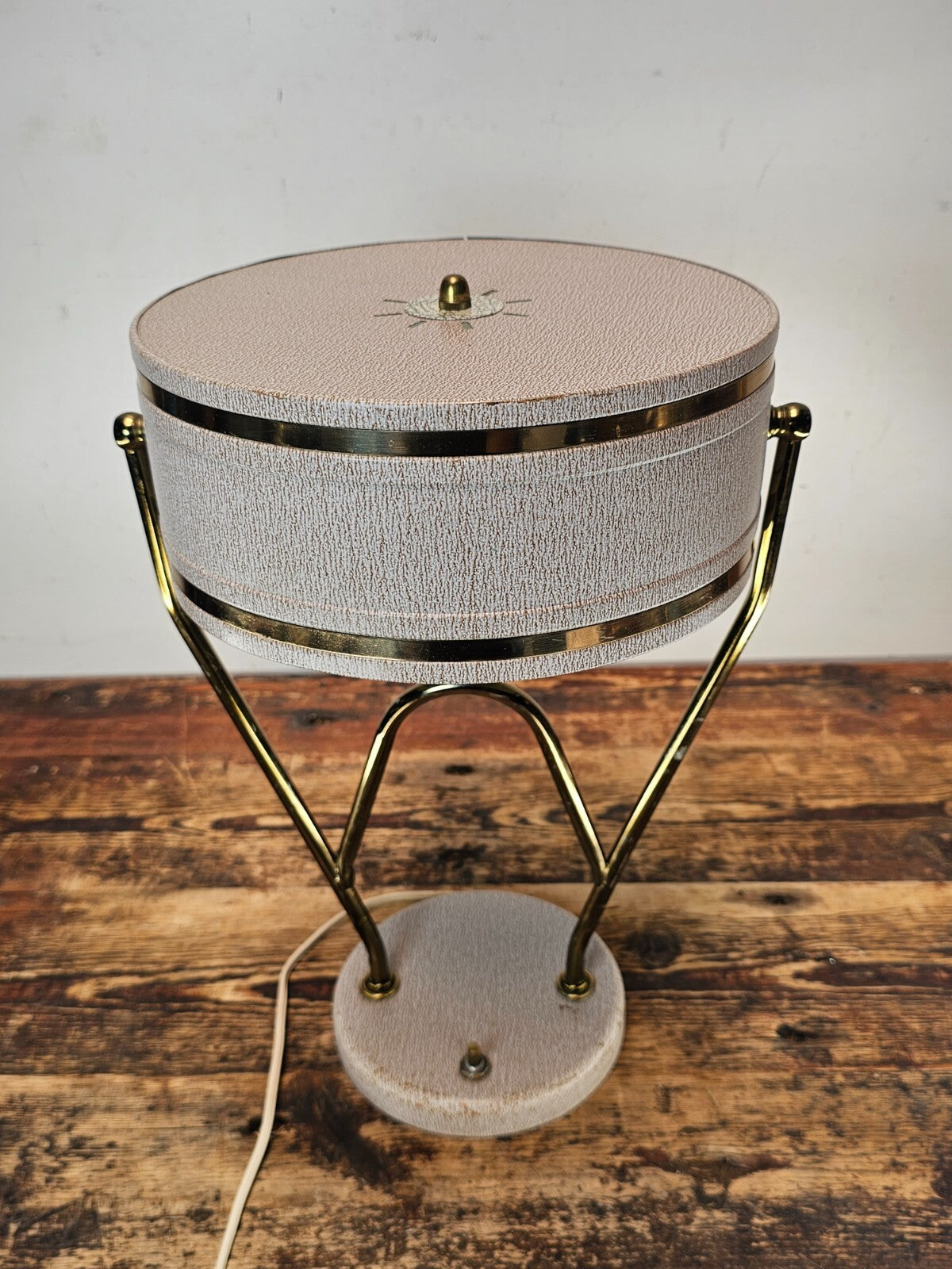Art Deco Articulating Desk Lamp (circa 1939 NYWF Style)