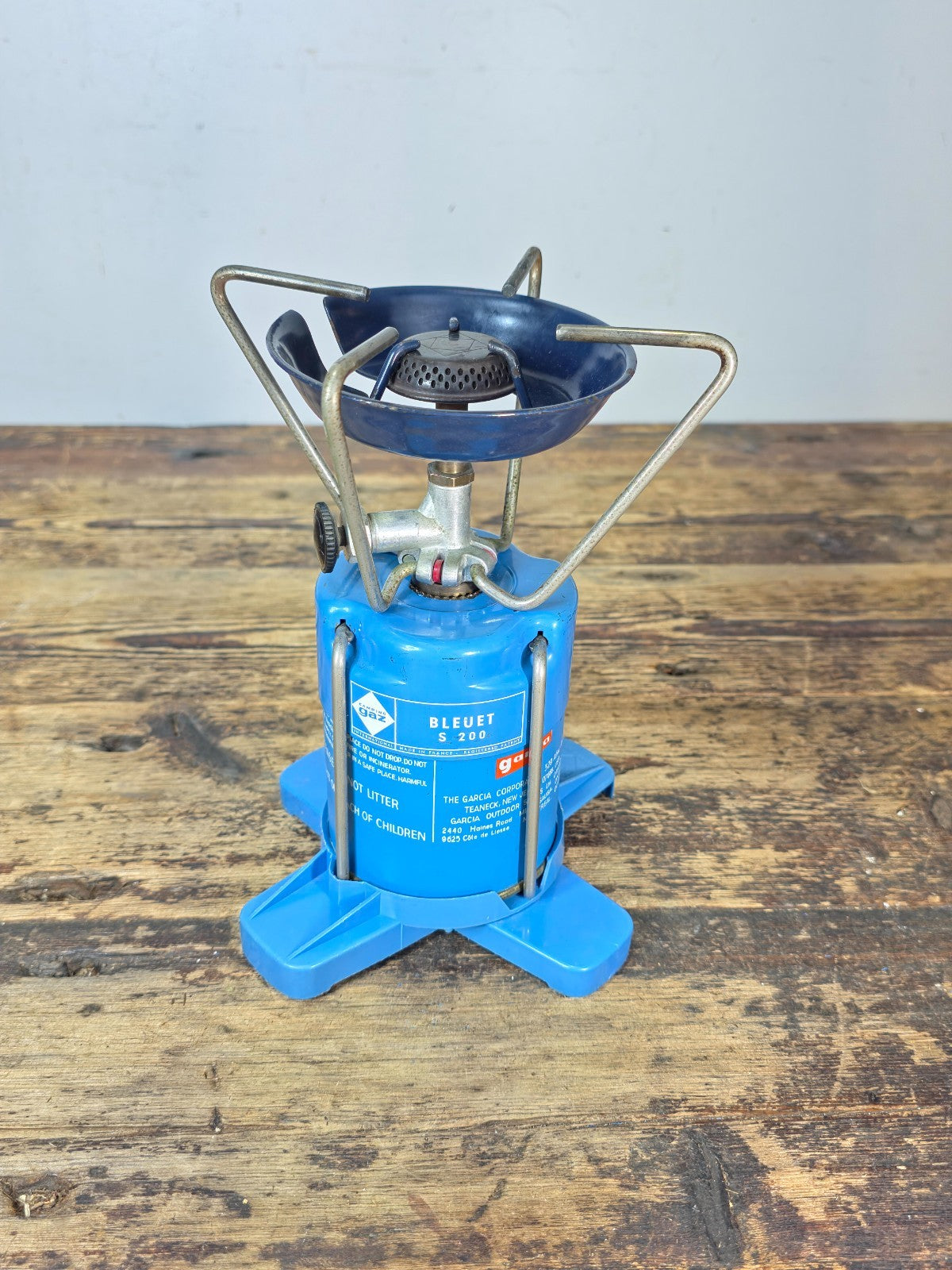 Vintage Camping Gaz “Bleuet S200” Portable Gas Stove – France, 1970s–80s