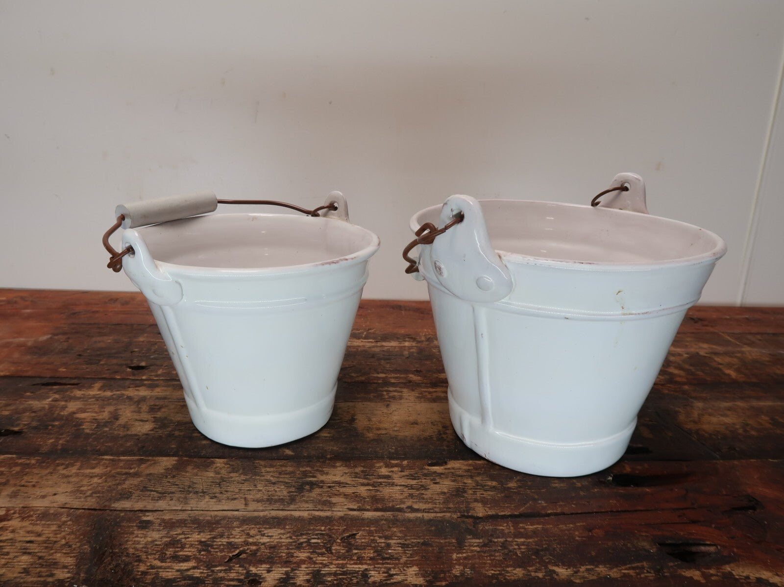 Set of 2 White Porcelain Pails Ceramic Buckets Plant Pot With Wood Handles