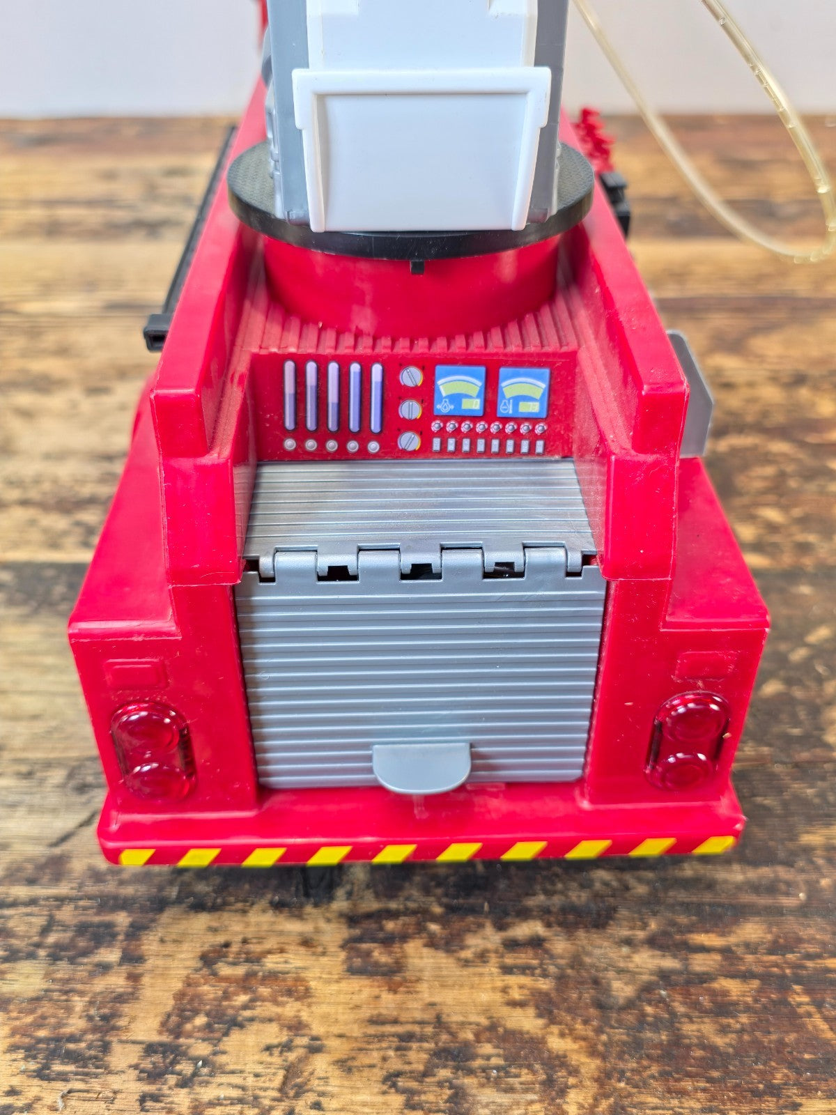 Dickie Toys Light & Sound Fire Rescue Truck No.35
