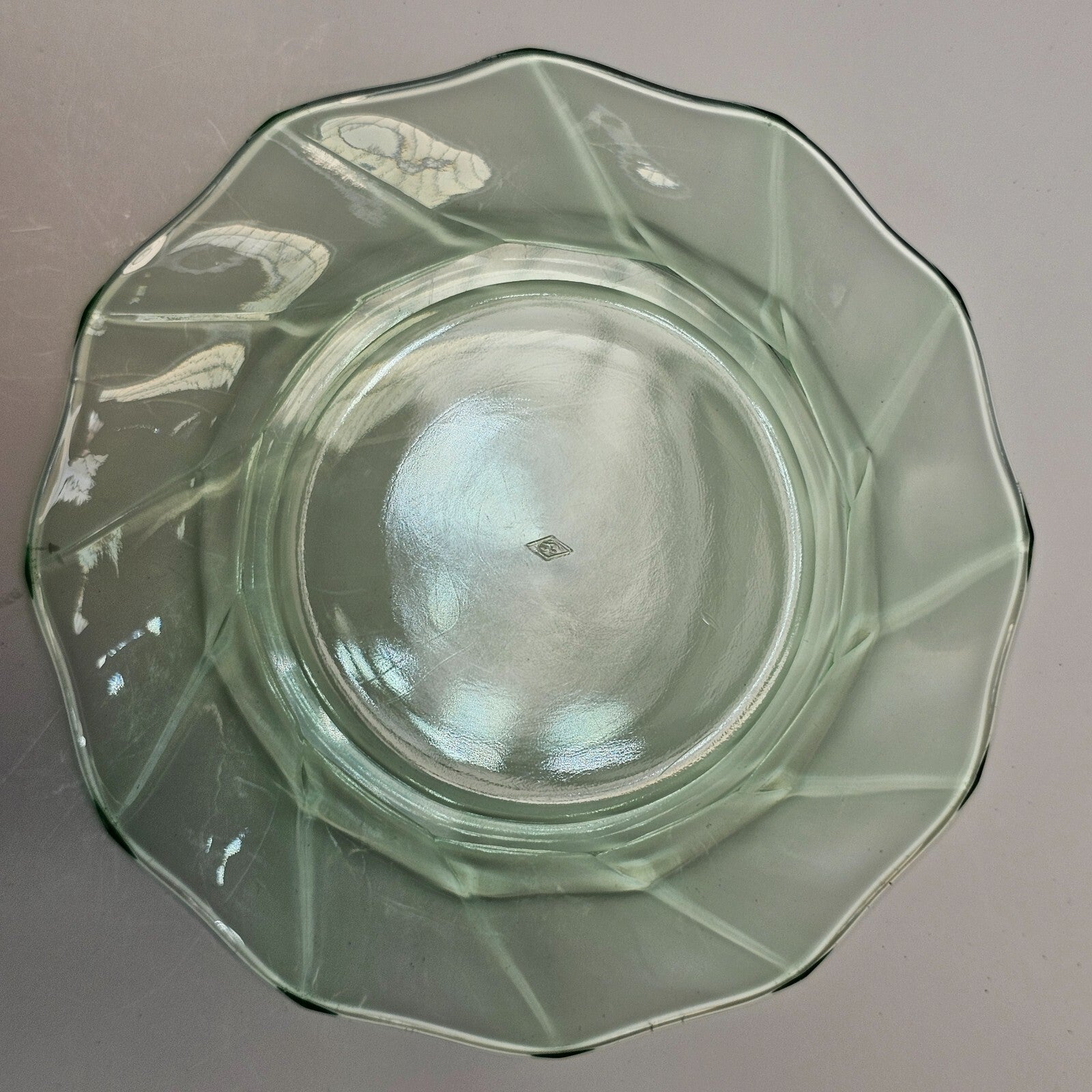 Heisey 7" Twist Green Moongleam Glass Salad Dessert Plate