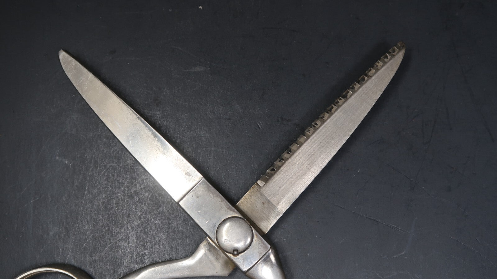 Vintage Wiss Pinking Shears Model C Sewing Scissors Dressmaking