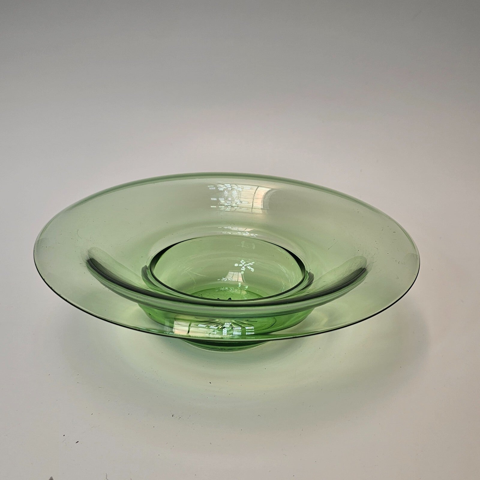 Heisey Gibson Girl Moongleam Green Rolled Edge Bowl