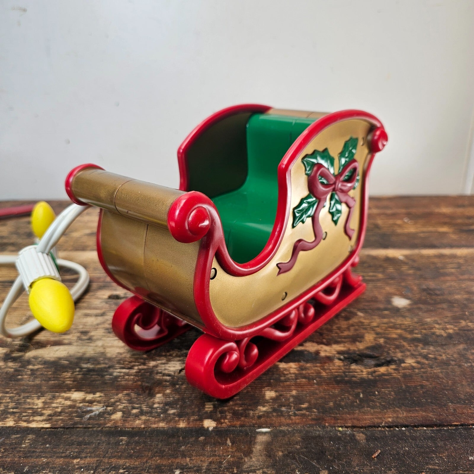 Vintage 1990s Mr Christmas Stepping Santa Ladder Climbing Musical (Works)
