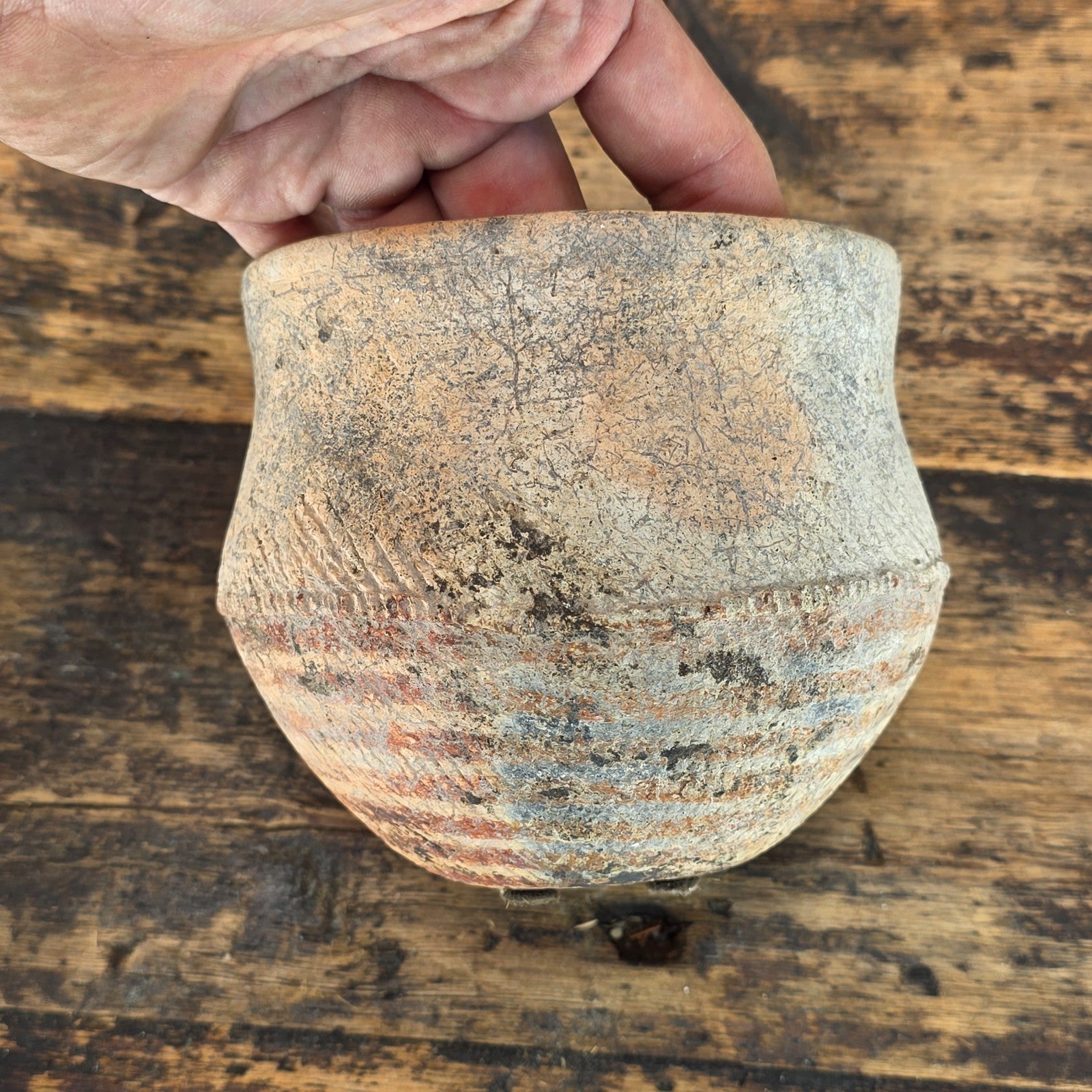 Ancient-Style Red Painted Jar with Cord Impressions East to Central Asian Style