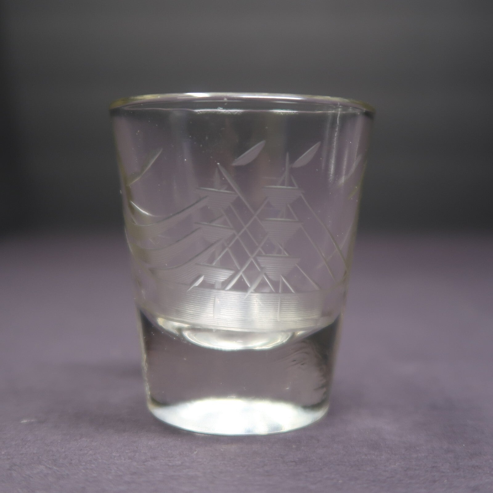 Etched ship Shot glass H 2.4"