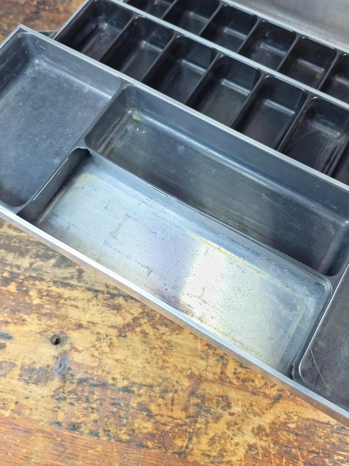 Vintage UMCO 1000A Aluminum Tackle Box 1960s 7-Tray Fishing Lure Case USA