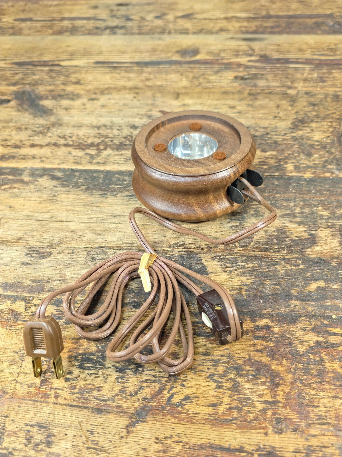 Vintage Wooden Display Light Stand by Analite Inc. “Show-Off Illuminator” USA