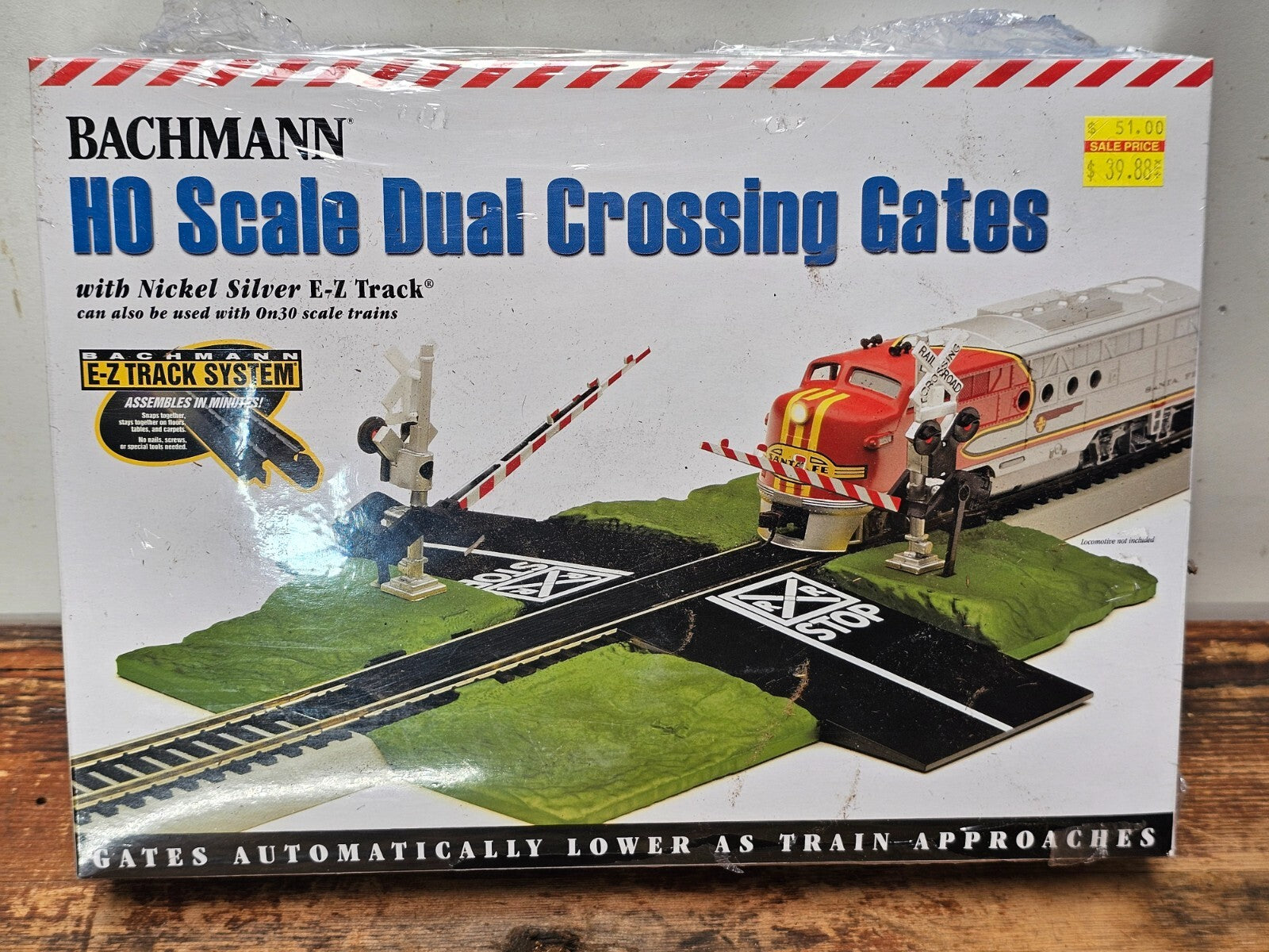 BACHMANN TRAINS HO Jingle Bell Christmas Express Train Set + Many Extras!