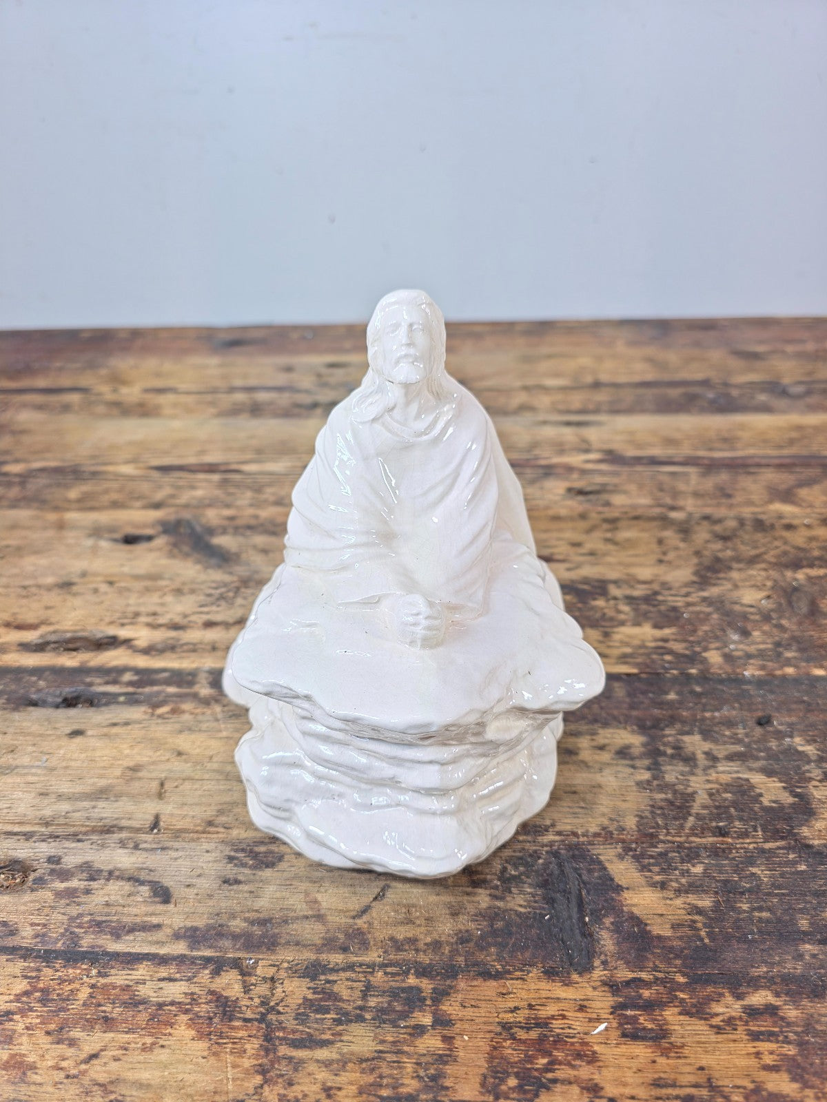 Vintage Byron Molds Jesus at the Rock White Glazed Ceramic Statue 7"