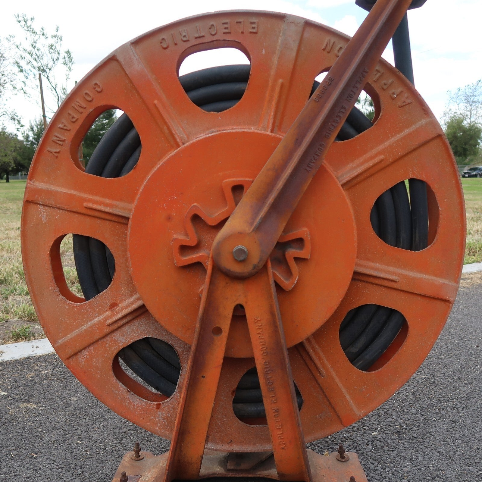Antique APPLETON AIR LIQUID REEL BP 3788 Orange 1930s Large 99 lbs.!!