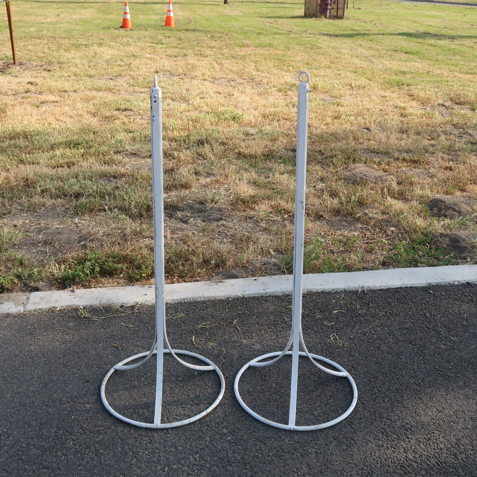2 Vintage Free Standing Steel Stanchions 40.5" White Aisle Divider (D)