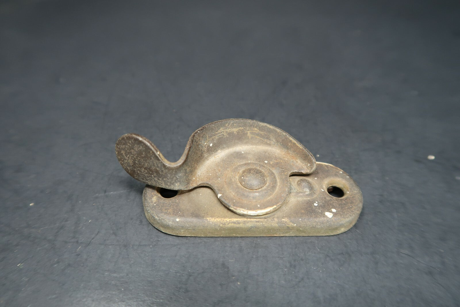 Vintage Window Latch Sash Lock With Lifter (V)