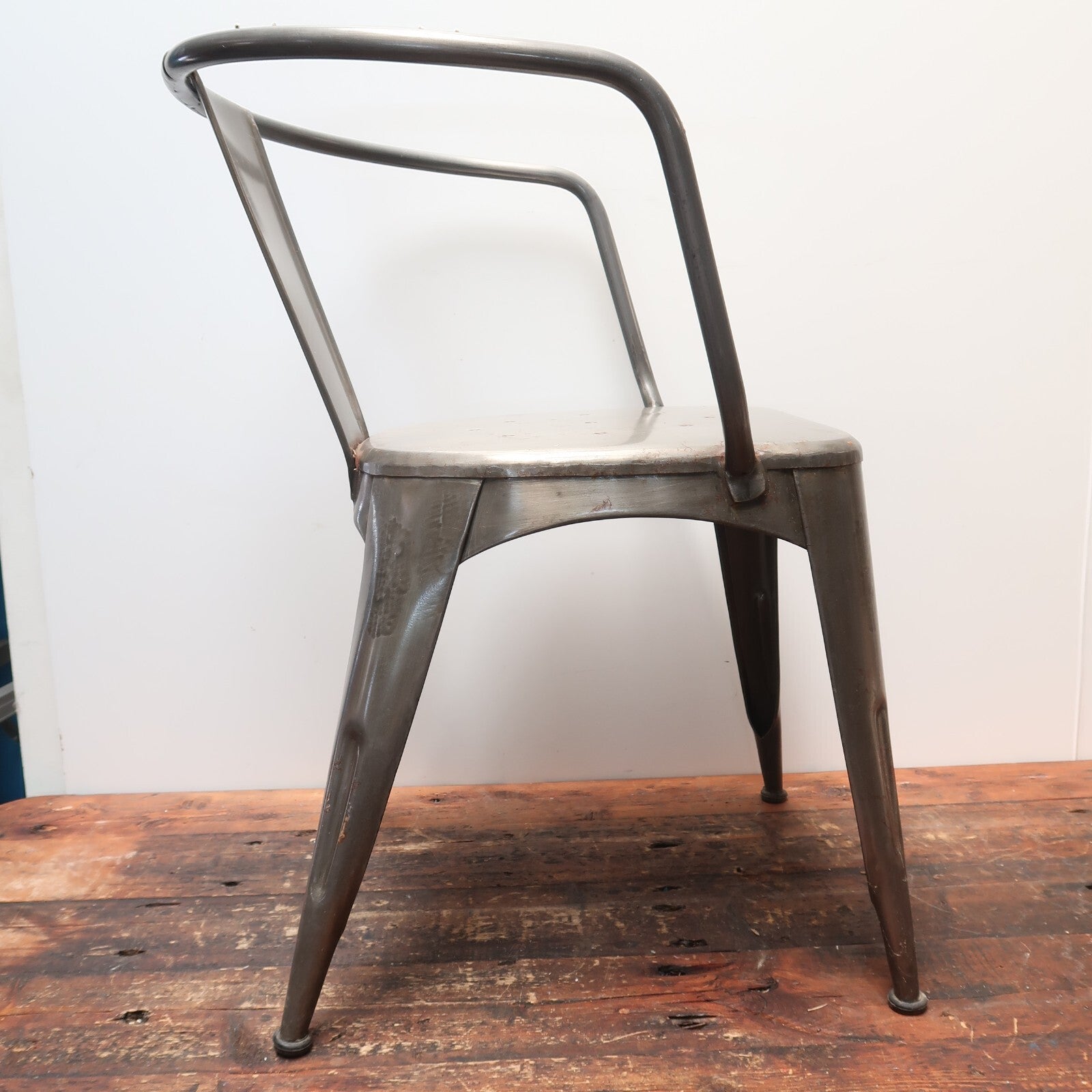 World Market Metal Jackson Tub Chair Polished Metal Patio Chair (B)