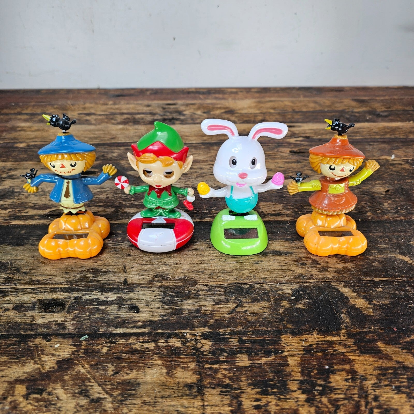 Set of 4 Solar Dancers