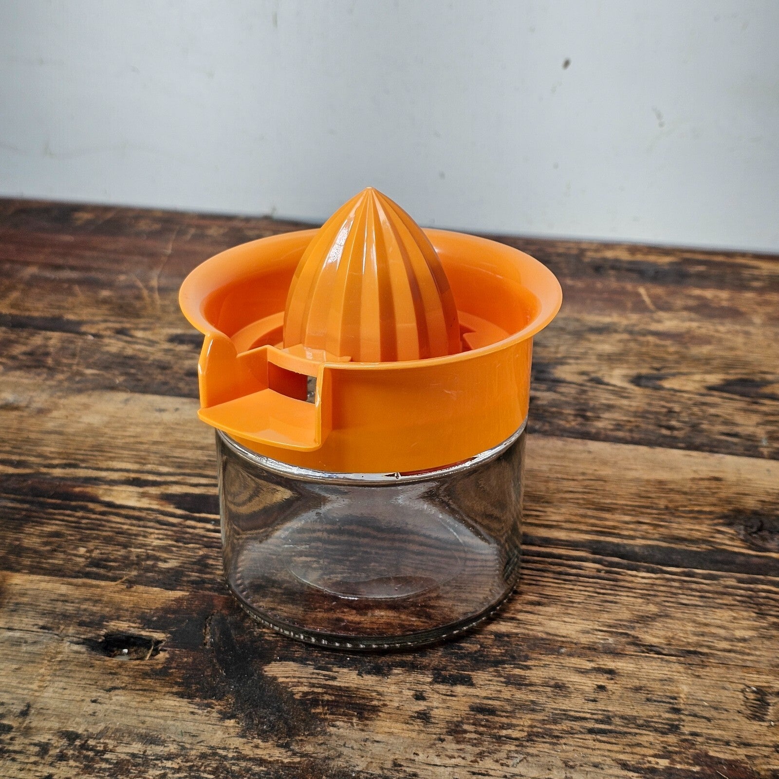 Vintage Gemco Citrus Reamer Hand Juicer with Orange Plastic Top Glass Bottom