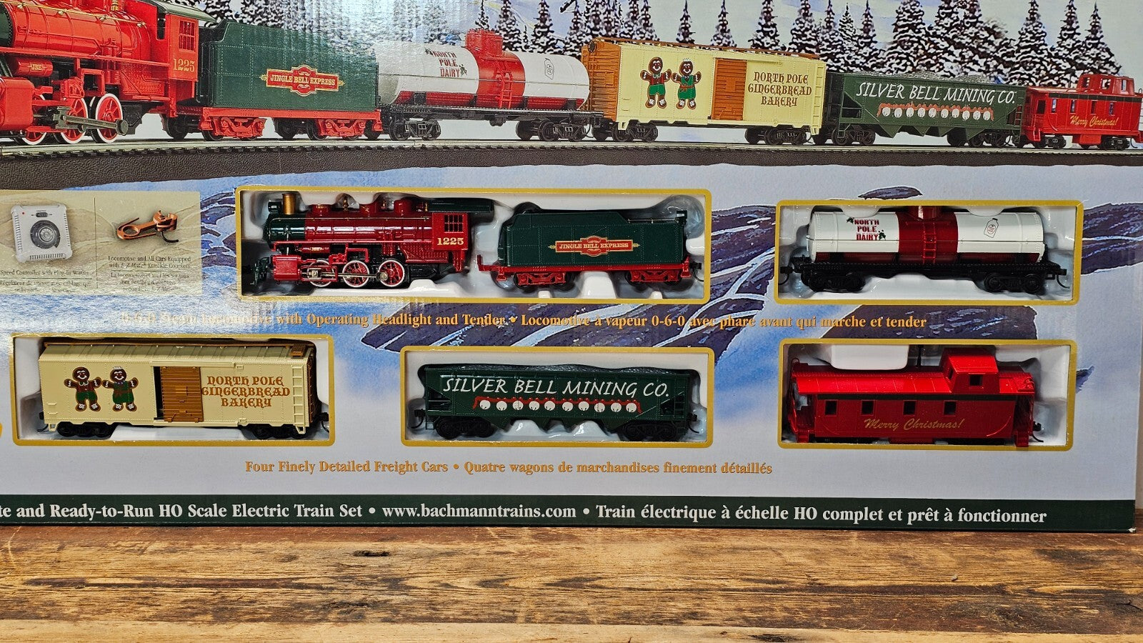 BACHMANN TRAINS HO Jingle Bell Christmas Express Train Set + Many Extras!