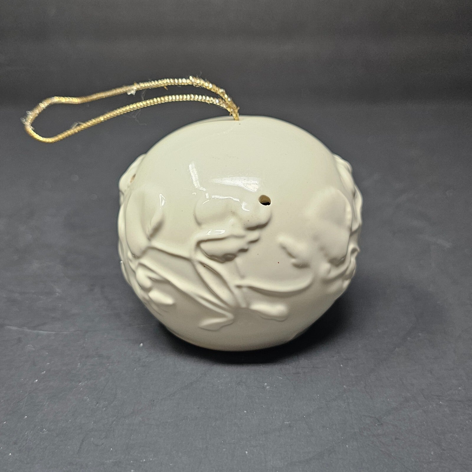 Vintage Ceramic Pomander 3" Dia x 2.5" H