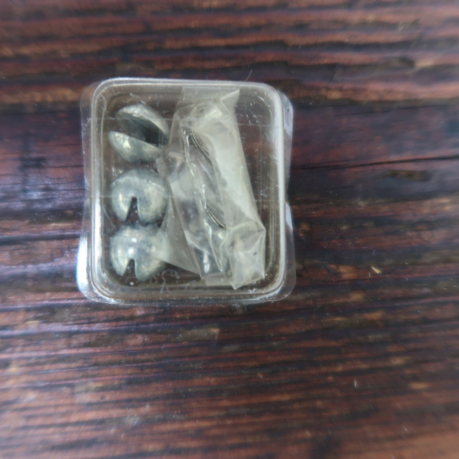 Set of 4 bags Gremlin Rubbercor Sinkers x 2, Mustad Hooks x 2