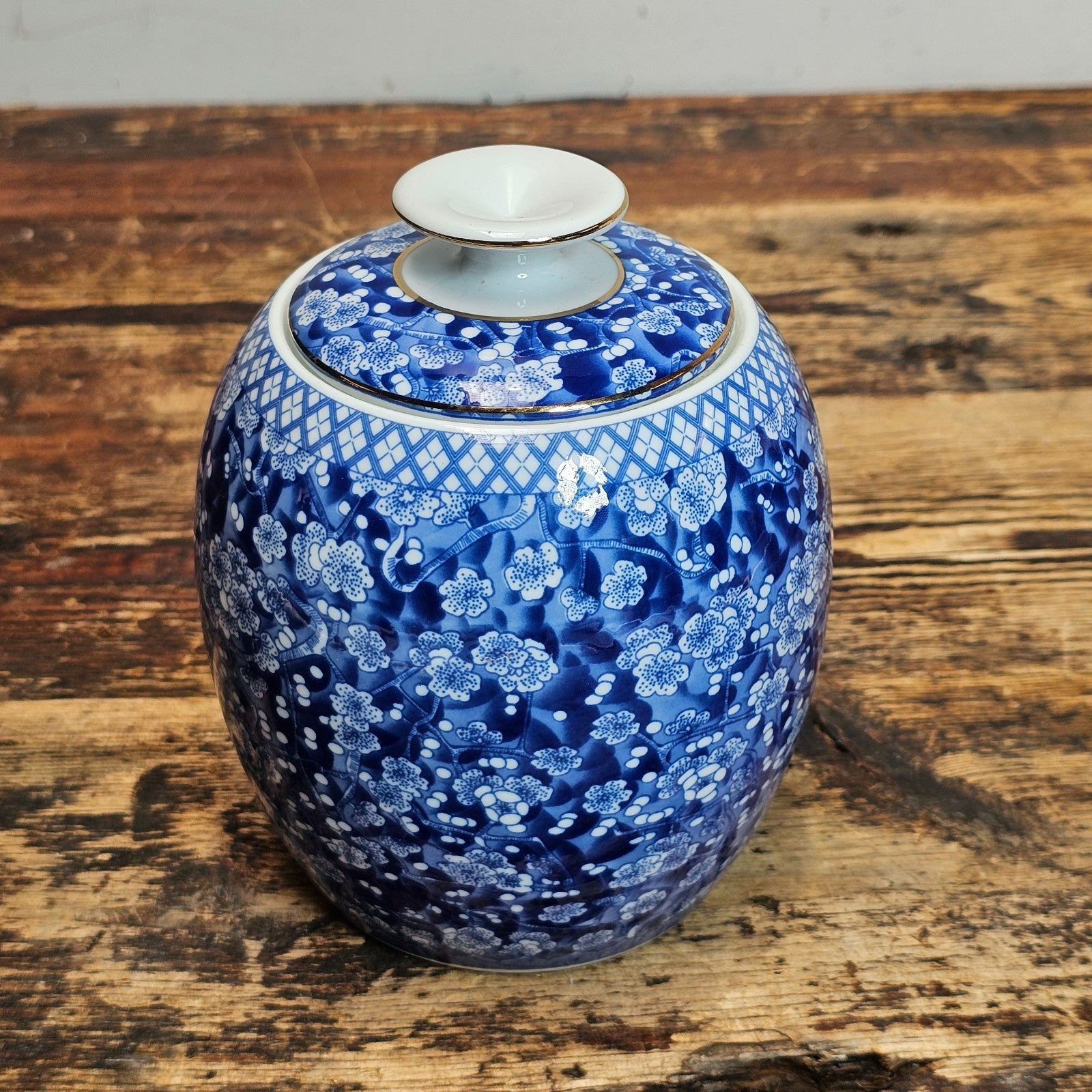 Blue & White Porcelain Lidded Jar | Tea Caddy | Chinoiserie 6.25"H x 5"Dia.