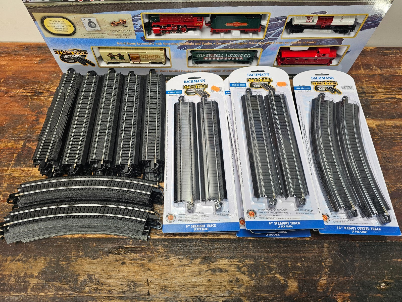 BACHMANN TRAINS HO Jingle Bell Christmas Express Train Set + Many Extras!