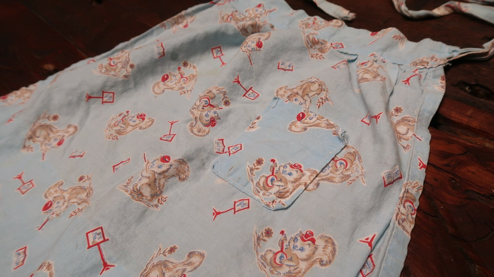 Vintage Cotton Half Apron Squirrel Playing Instruments Child's or XS