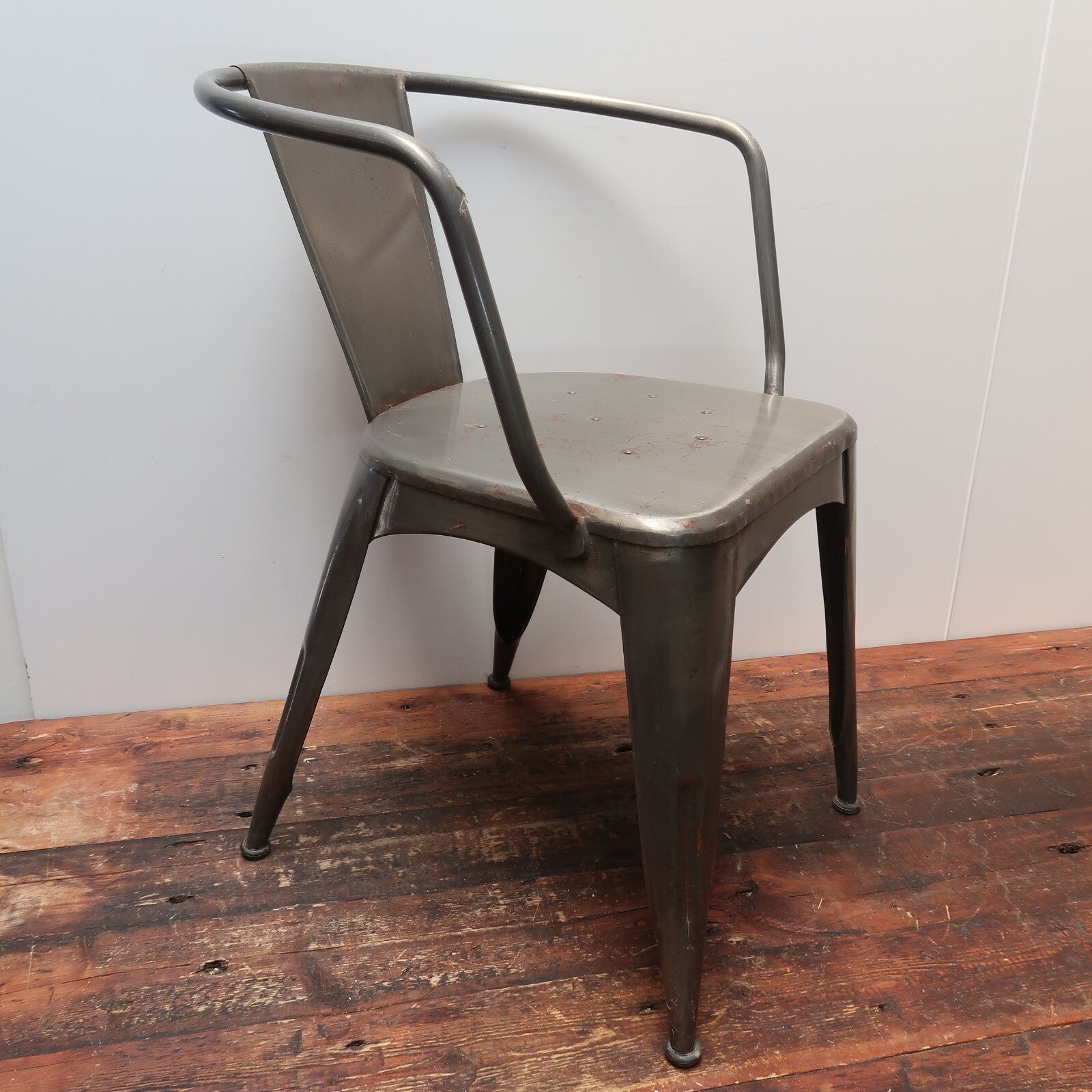 World Market Metal Jackson Tub Chair Polished Metal Patio Chair (B)