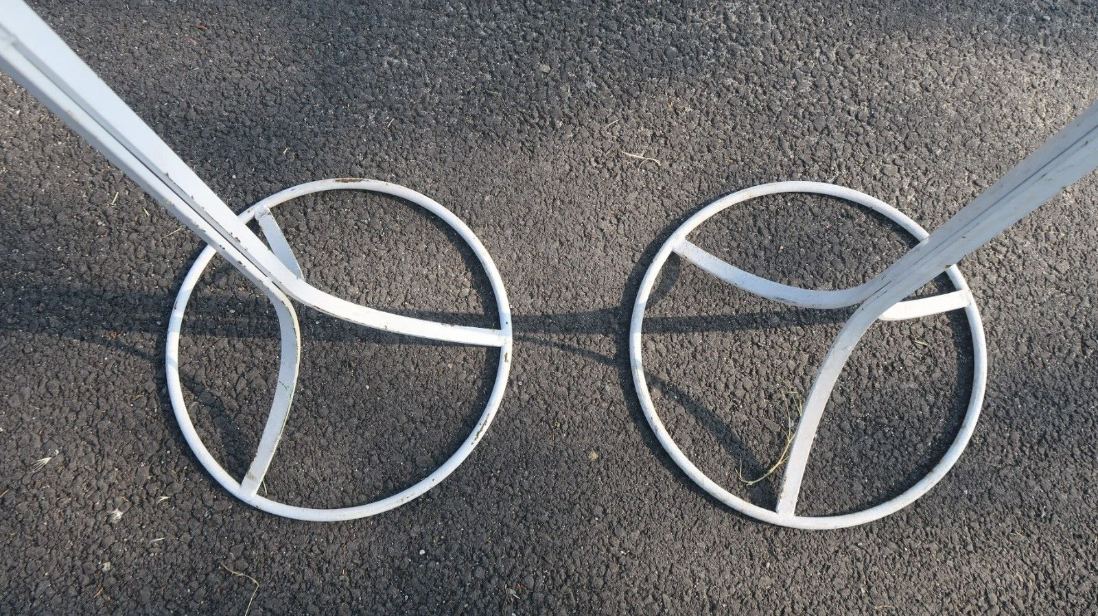 2 Vintage Free Standing Steel Stanchions 40.5" White Aisle Divider (A)