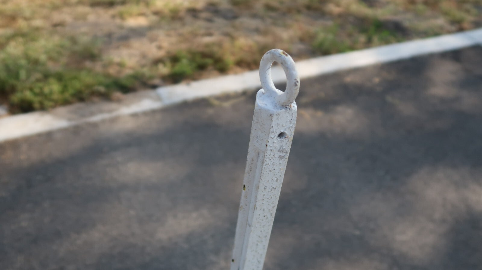 2 Vintage Free Standing Steel Stanchions 40.5" White Aisle Divider (A)