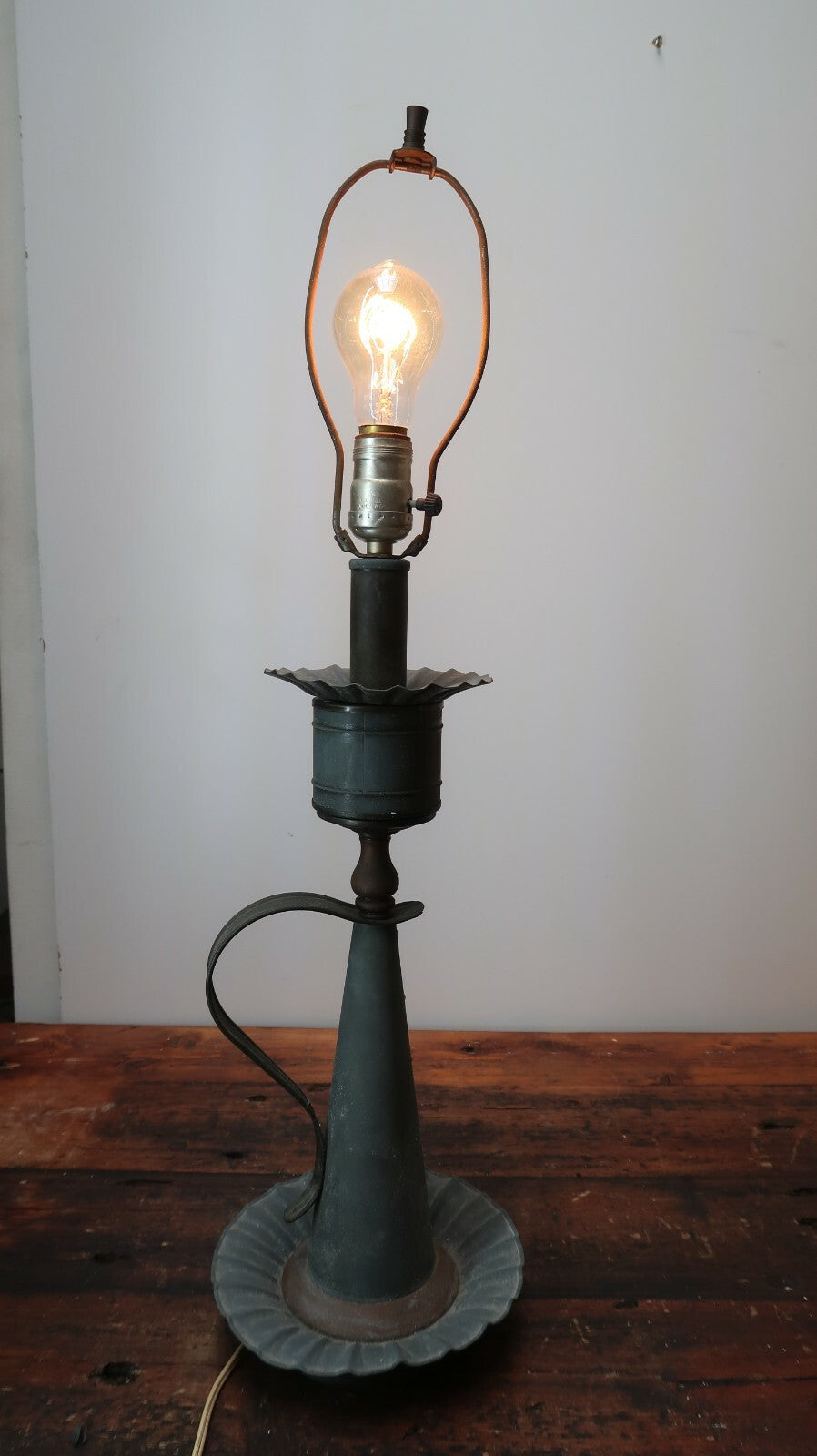 Antique Brass Table Lamp With Handle Rustic Patina 7" x 7" x 27.5"