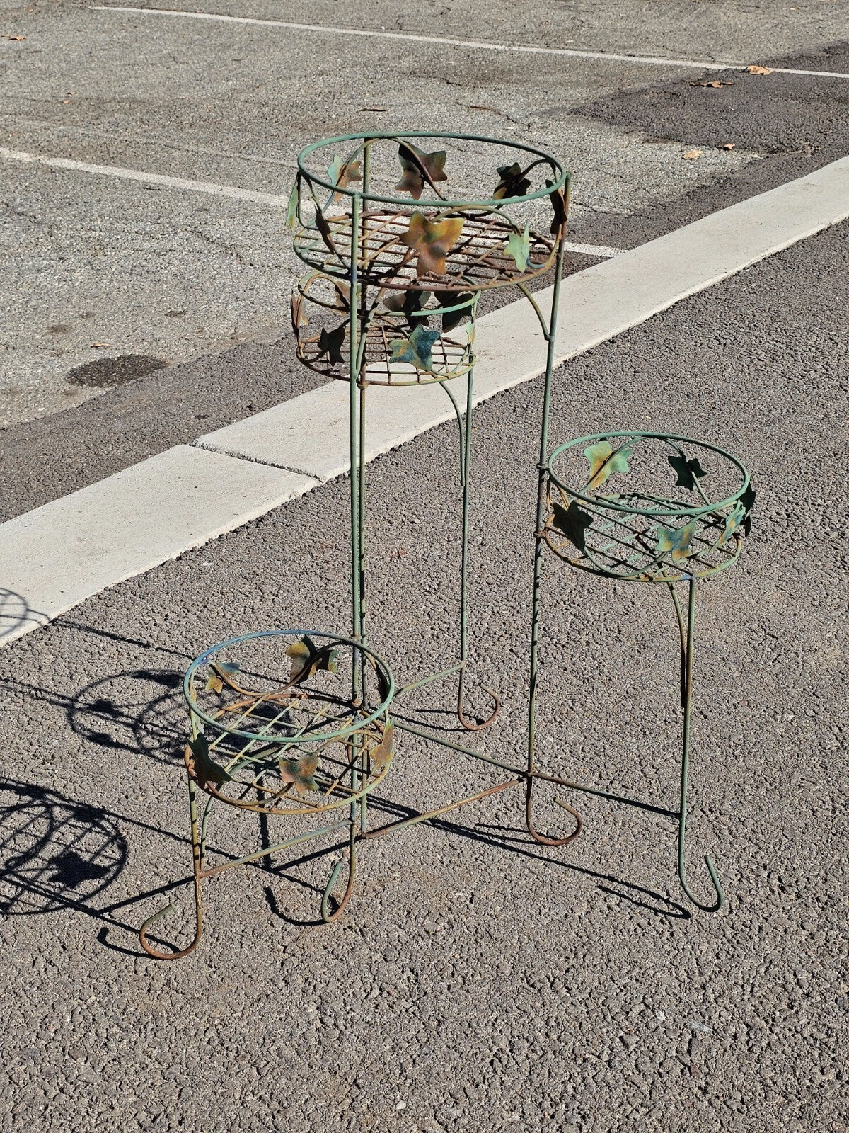Vintage Rusty 4 Pot Plant Stand With Leaves Weathered 28"H