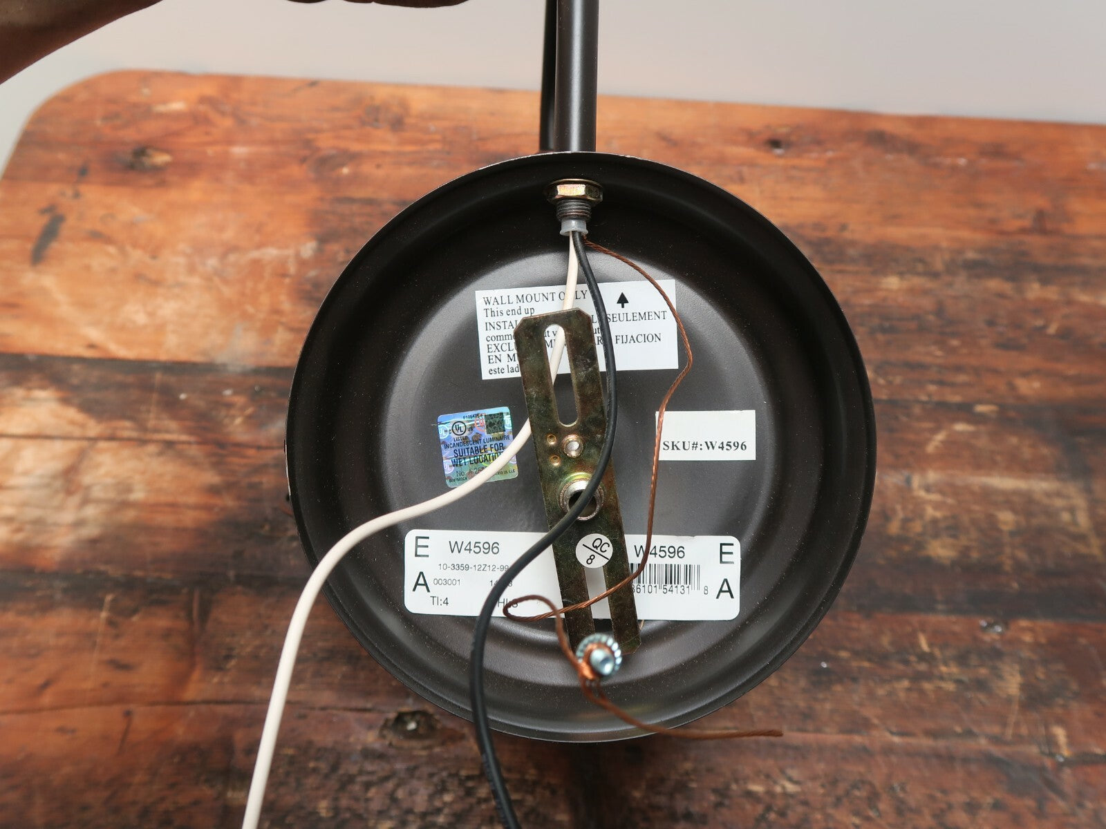 Barn Light 1-Light Outdoor Wall Mount