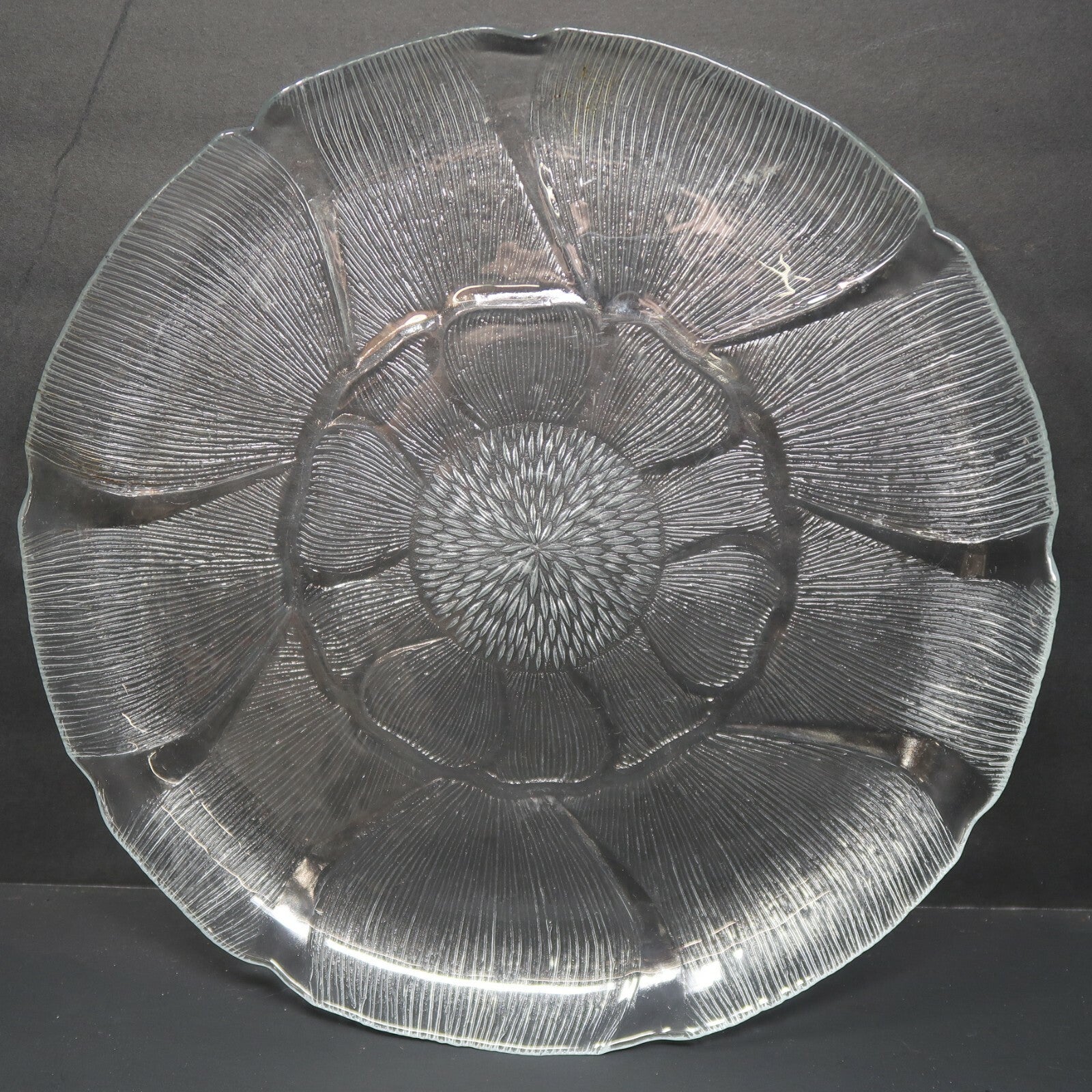 Arcoroc France Fleur Clear Glass Platter Serving Plate Floral Design 13"