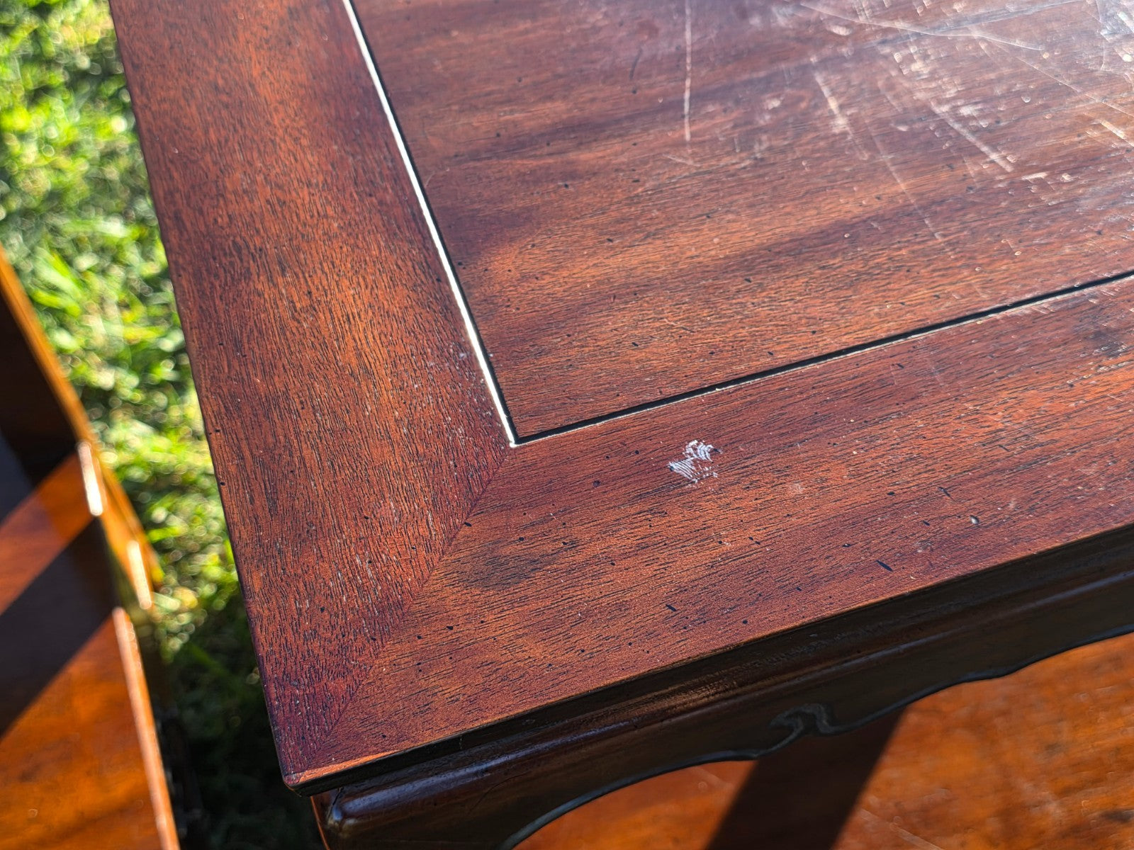 Pair of Henredon Wooden Side Tables / End Tables