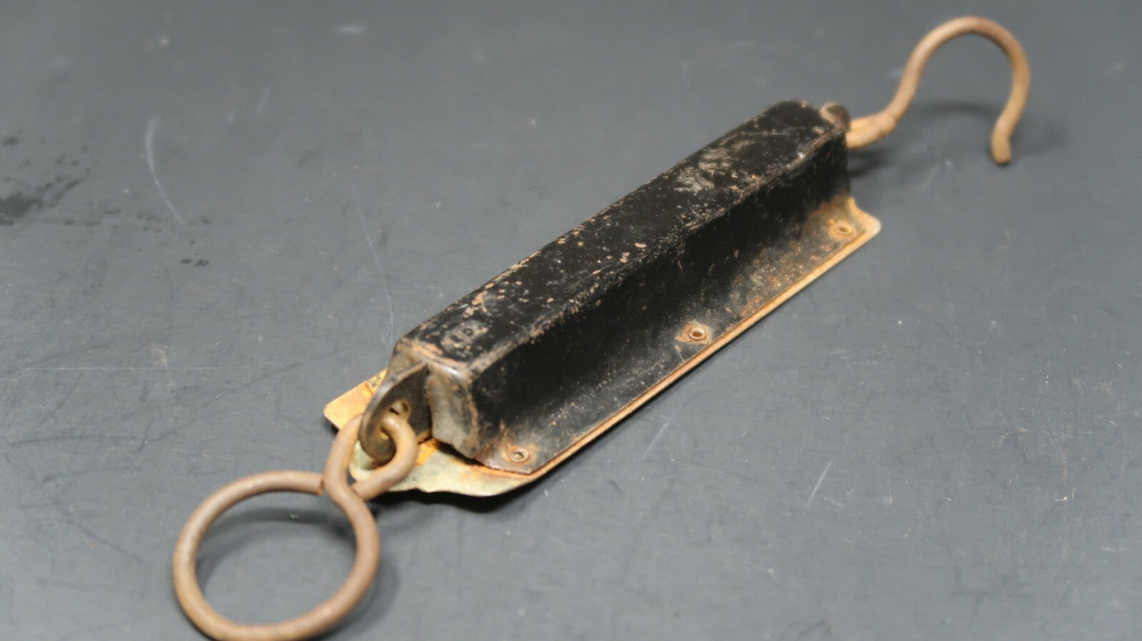Vintage Chatillon Hanging Spring Scale 2000 Grams 62 Ounces