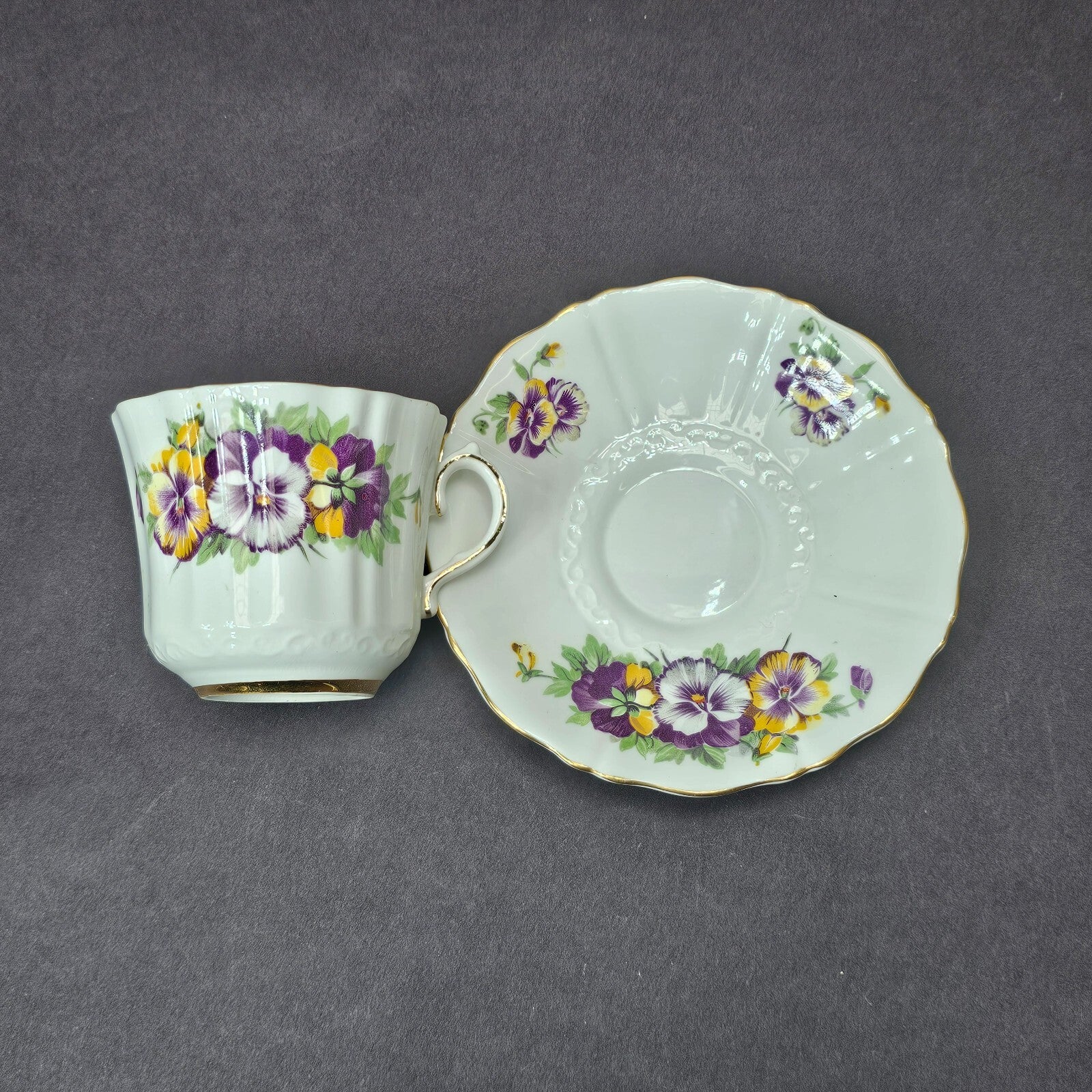 Vintage Old Royal Bone China England Teacup & Saucer Set From England