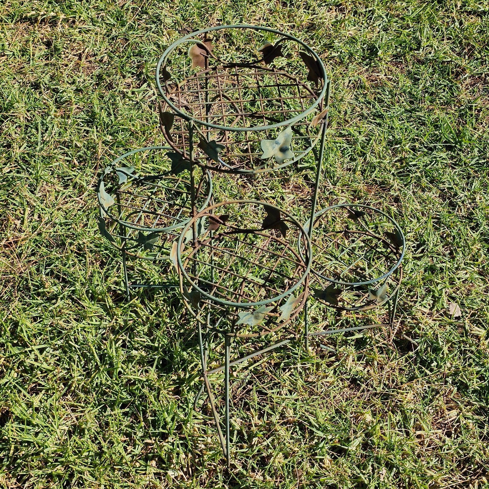 Vintage Rusty 4 Pot Plant Stand With Leaves Weathered 28"H