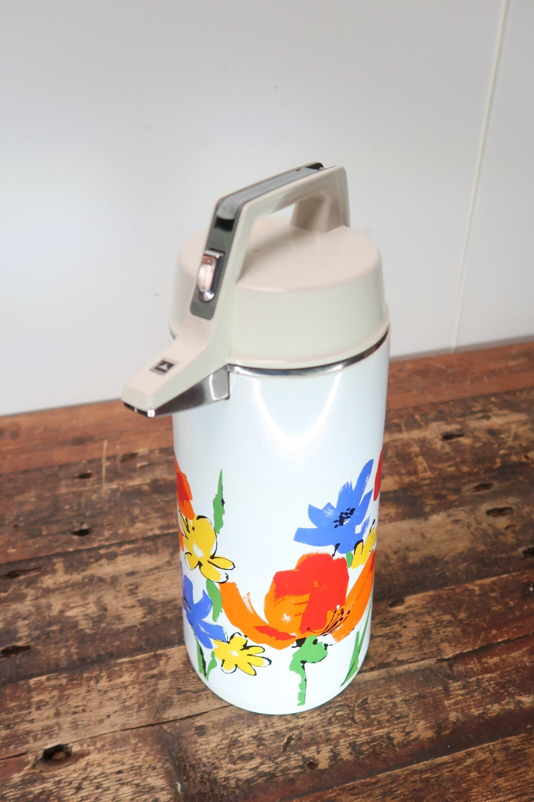 Vintage Everest Vacuum Airpot Thermos Coffee Hot Water Floral 0.5 Gal Japan