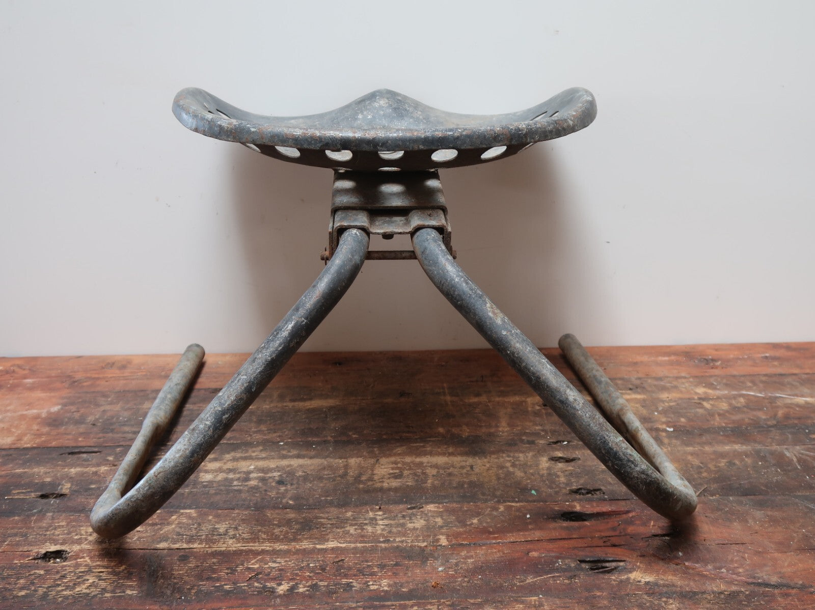 Vintage Tractor Seat Stool Chair Industrial Farmhouse Rustic
