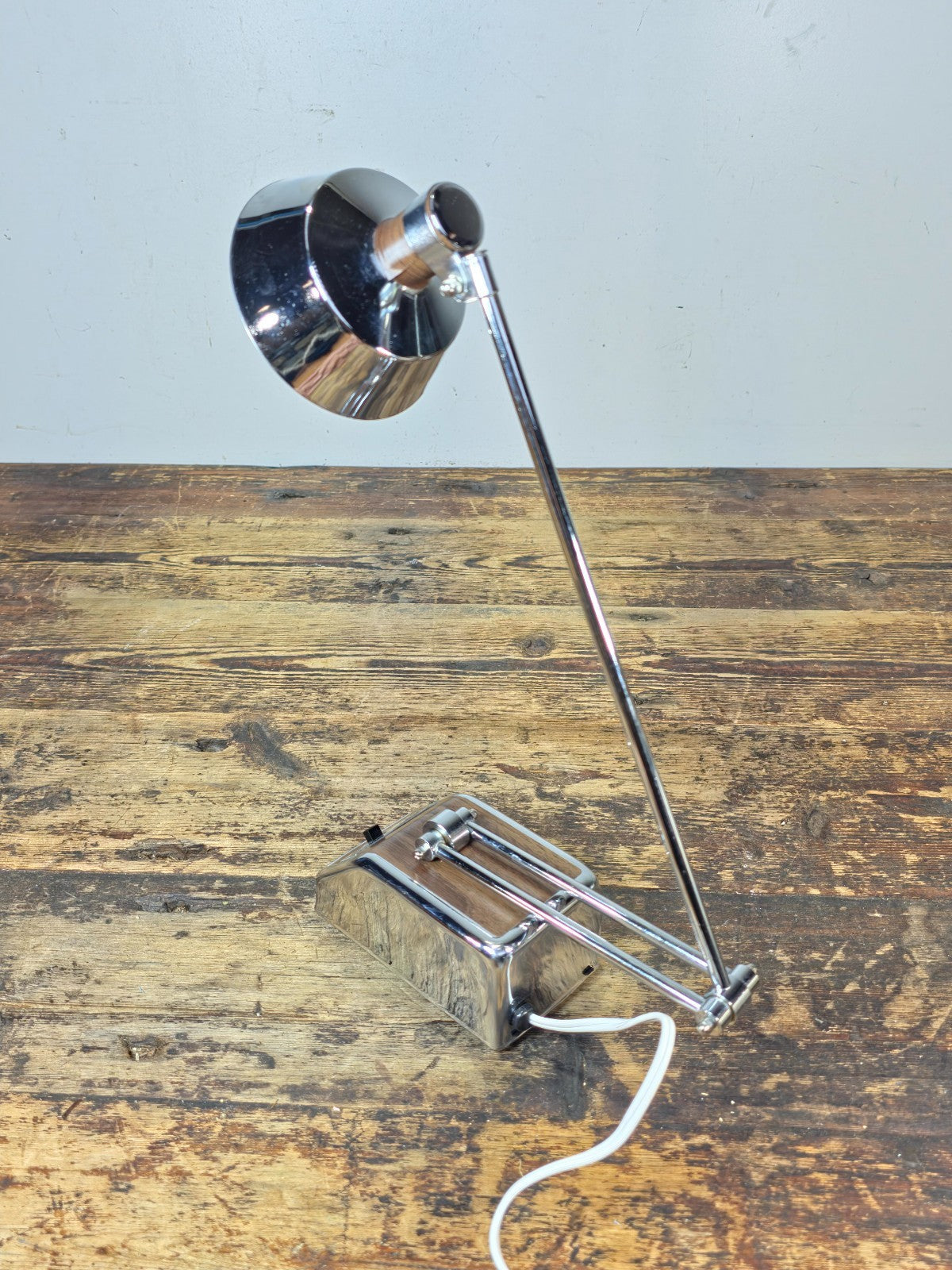Vintage High Intensity Desk Lamp Model 4202 Transformer Powered NOS Taiwan