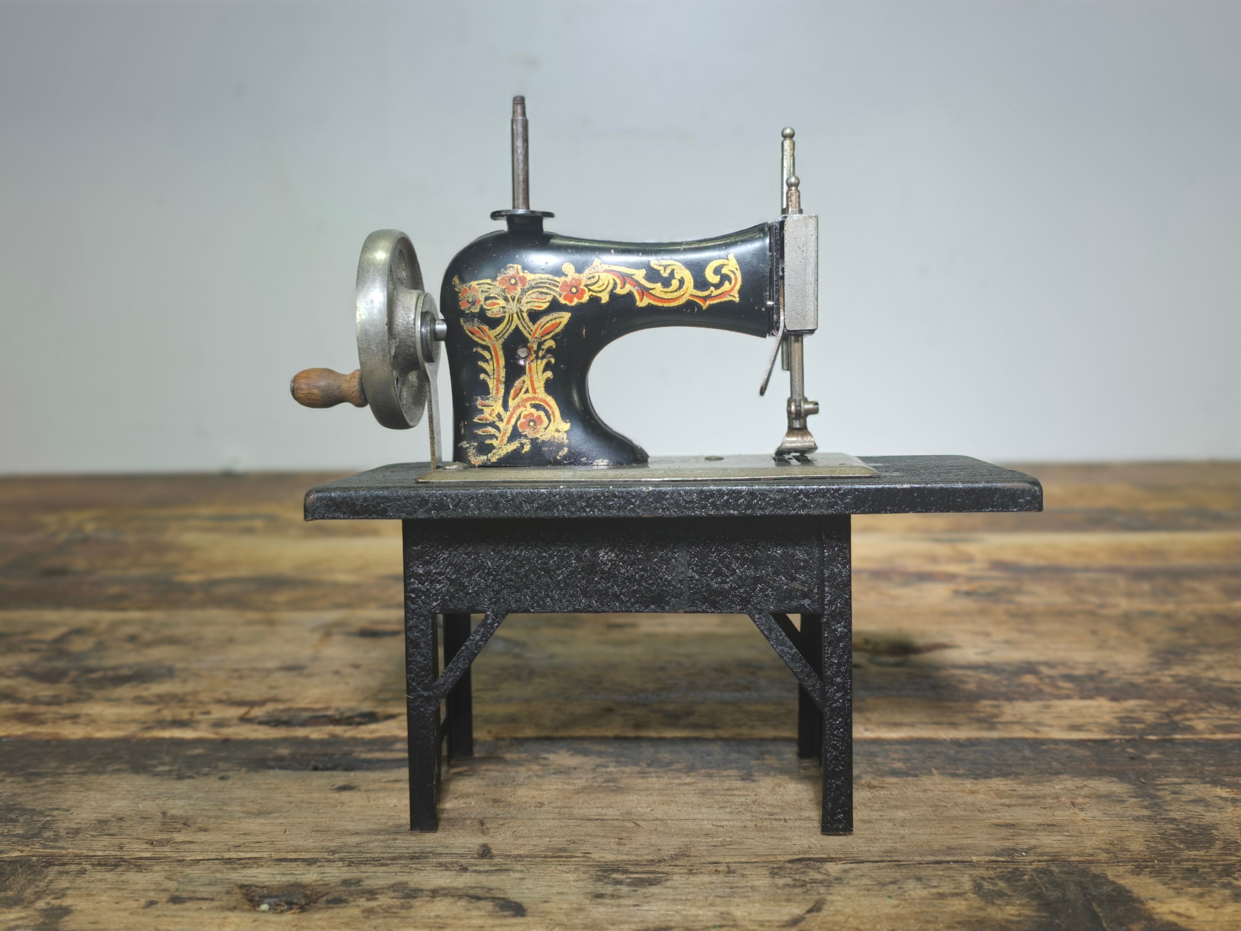 Rare Vintage Casige Model 204/2 Toy Sewing Machine Made in Germany British Zone