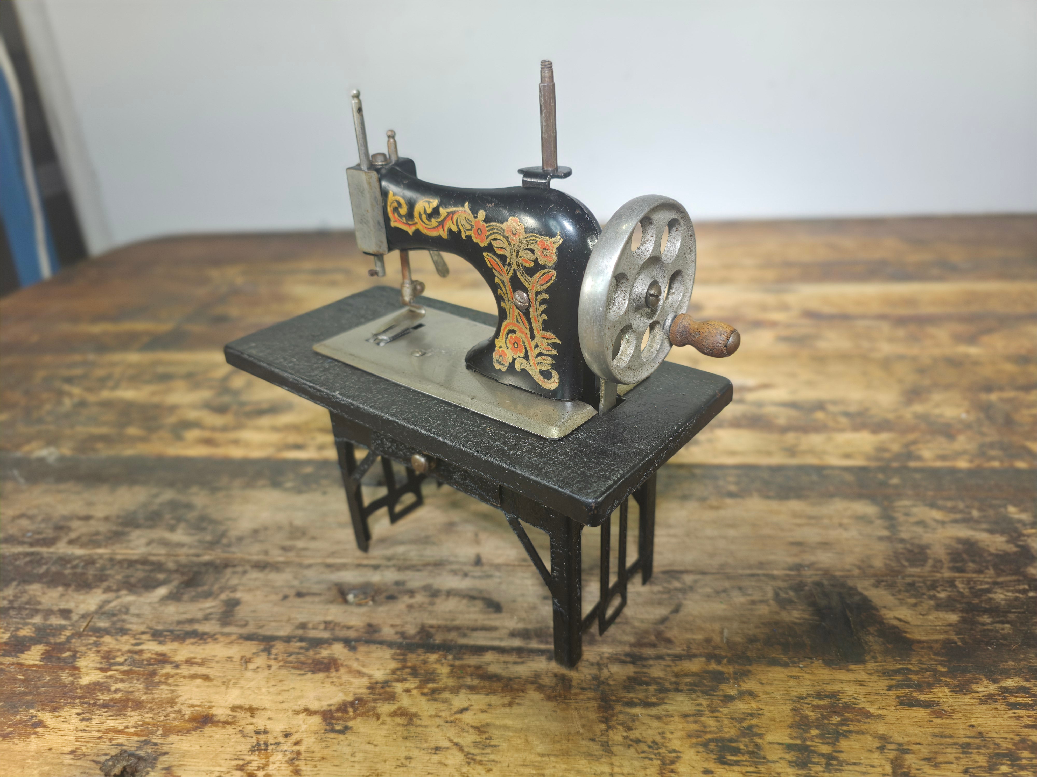 Rare Vintage Casige Model 204/2 Toy Sewing Machine Made in Germany British Zone