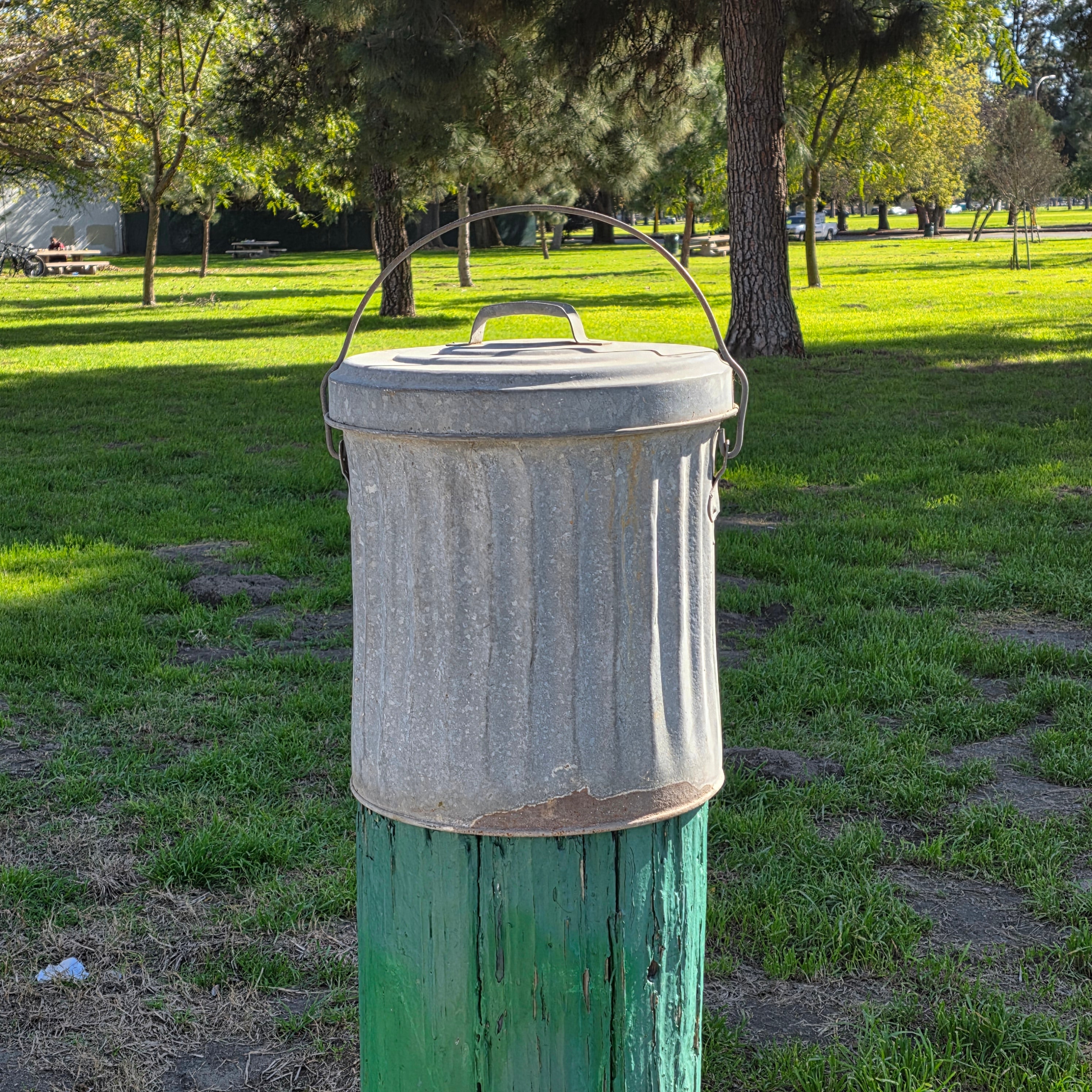Vintage Galvanized Metal Mini Trash Can with Lid - 4 Gallon - Industrial Decor