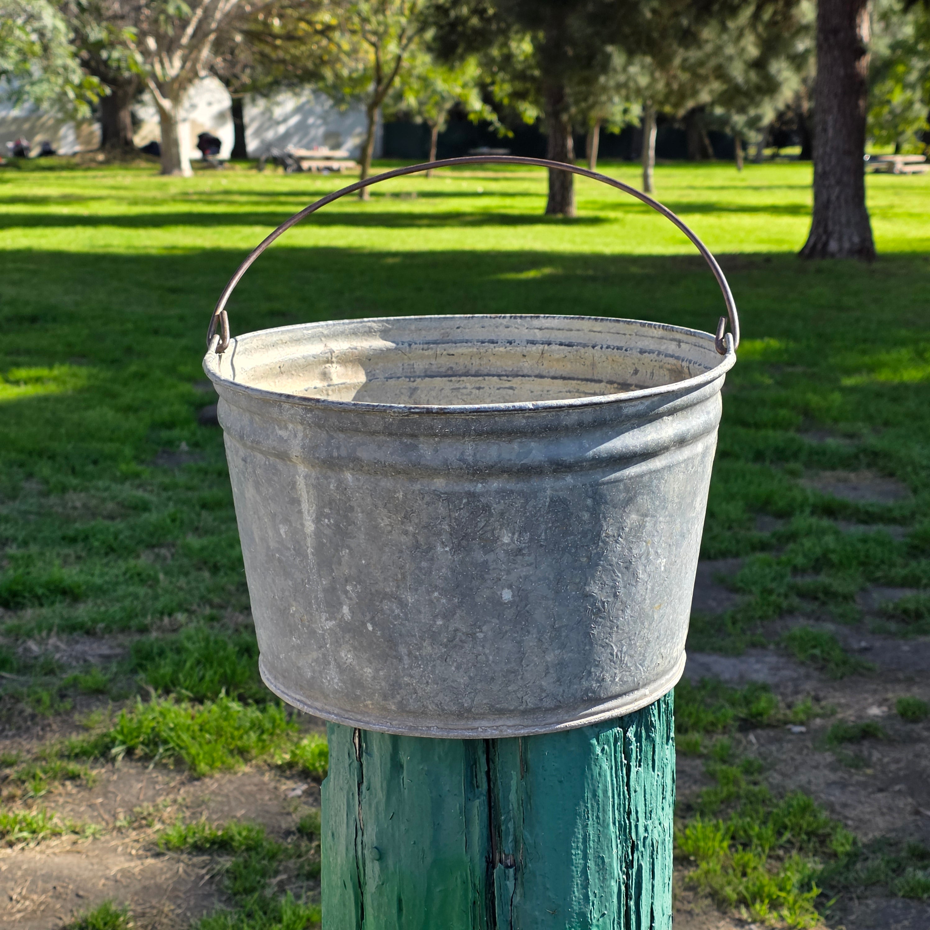Vintage Galvanized Metal Utility Bucket - 3.5 Gallon Basin - Watertight Planter