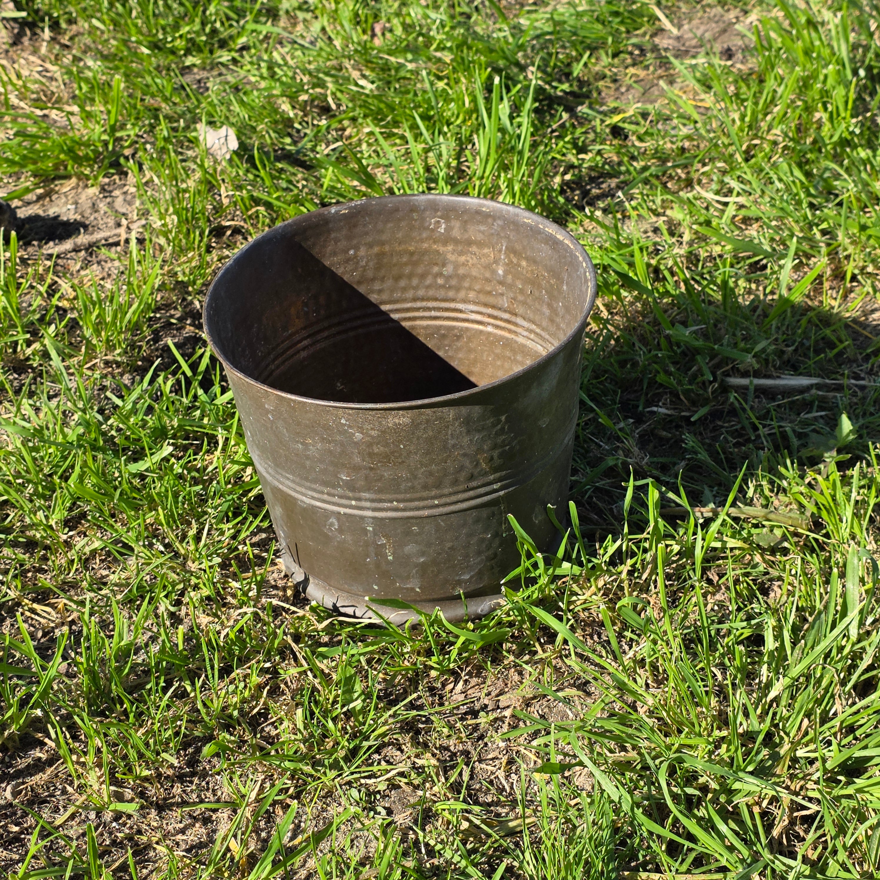 Vintage Solid Brass Planter - Hammered Finish - Made in India - 8.5" Round