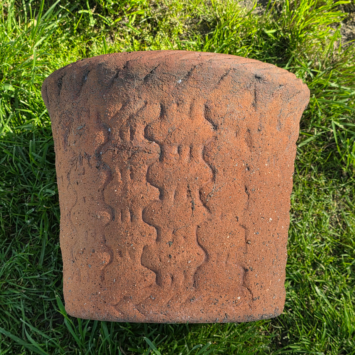 Vintage Large Terracotta Planter with Rope Edge & Relief Design - 14" Dia